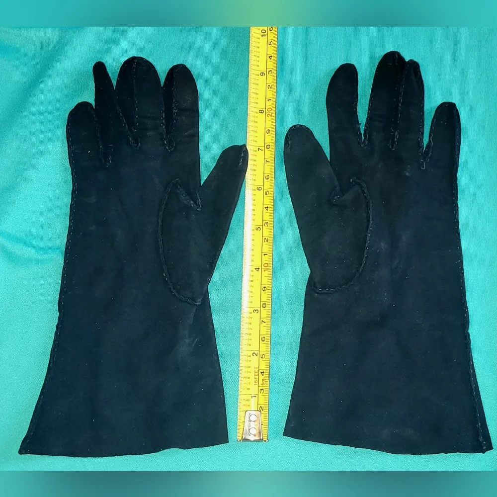 Elegant Black Gloves Vintage, Size 6.5 Women's Fashion Accessory, Soft